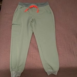 FIGS Zamora jogger (sea foam green)